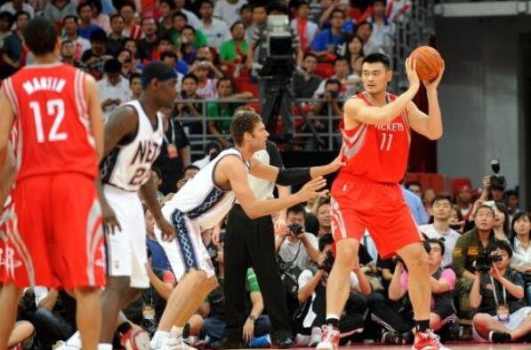 而四周跳作 而四周跳作