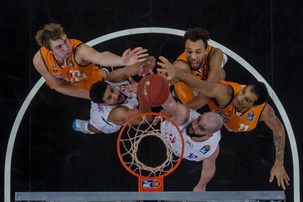 而两轮定生 而两轮定生